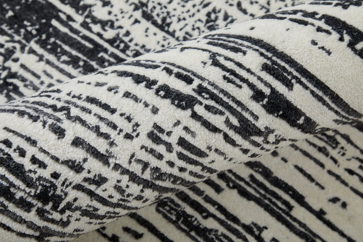 Coda Black/White 8928F