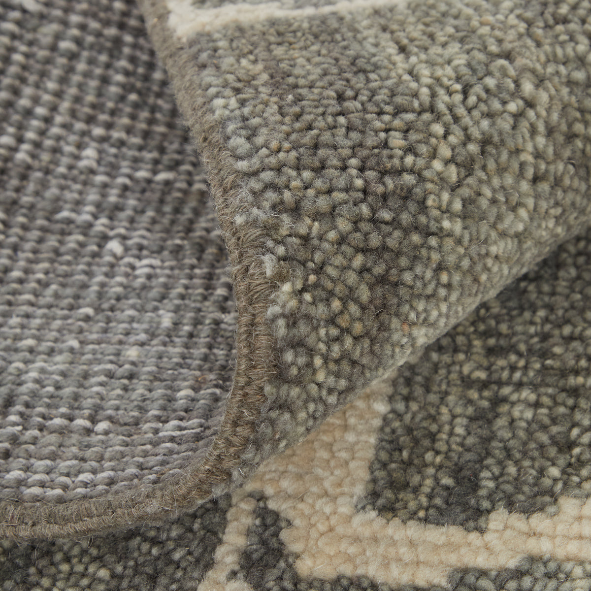 Sutton Taupe/Ivpry T6003