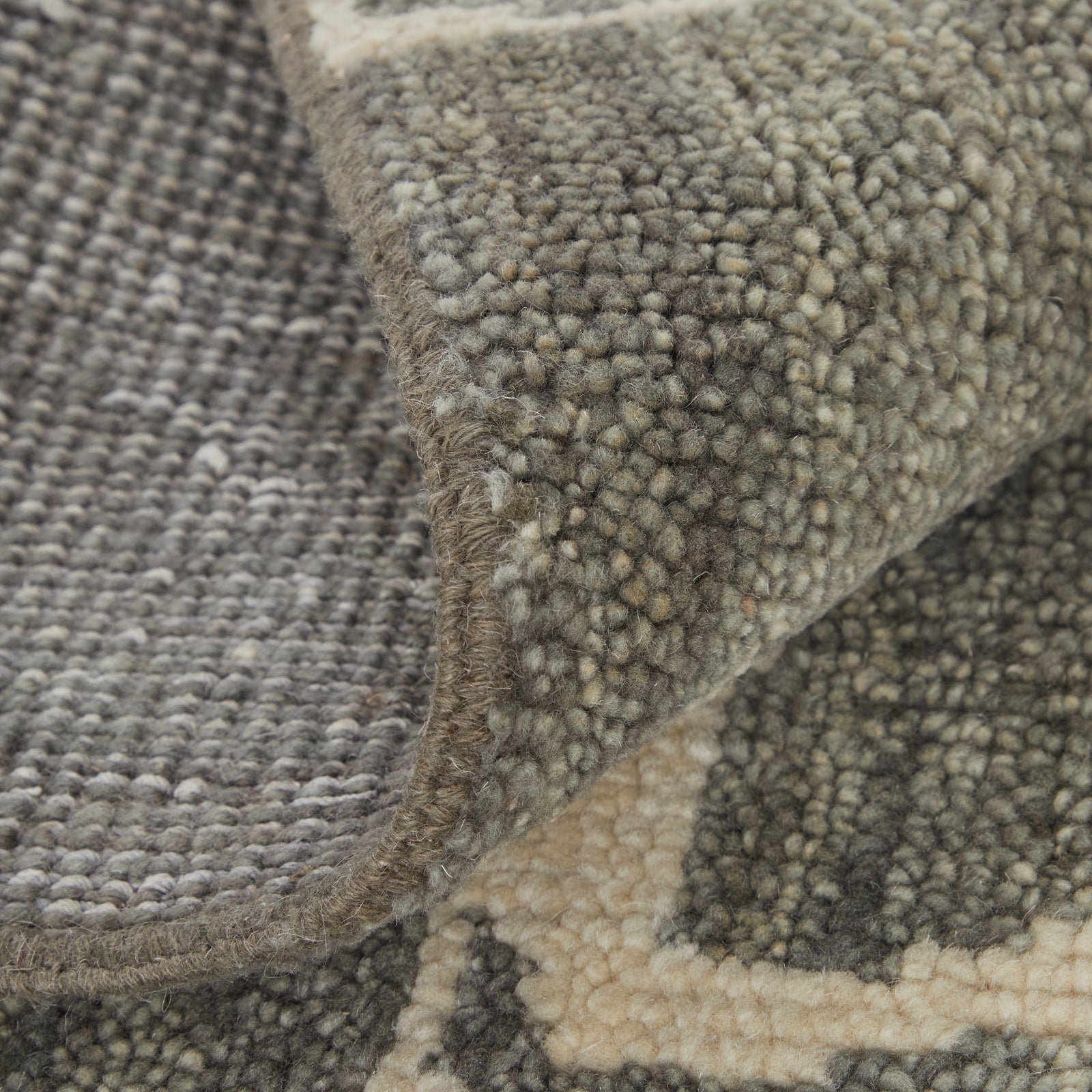 Sutton Taupe/Ivpry T6003