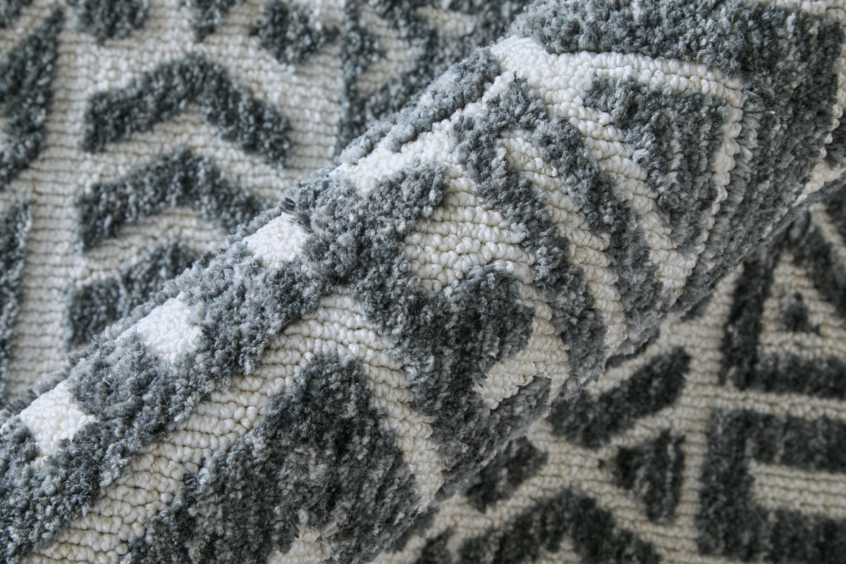 Colton Gray/Black/Ivory 8627F