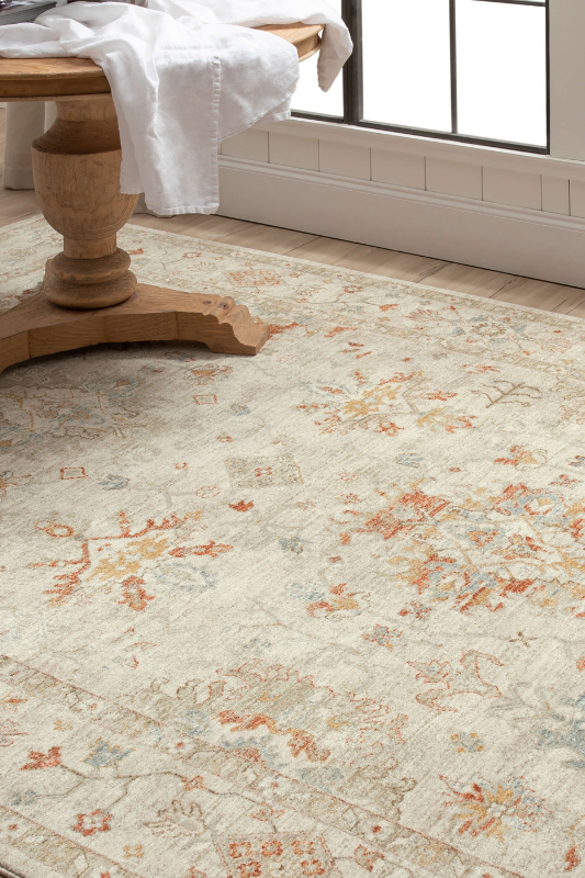 Adalia Tunceli Cream Lifestyle