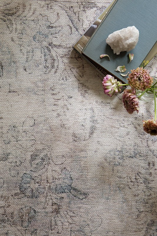 Loren LQ-04 Silver/Slate Room