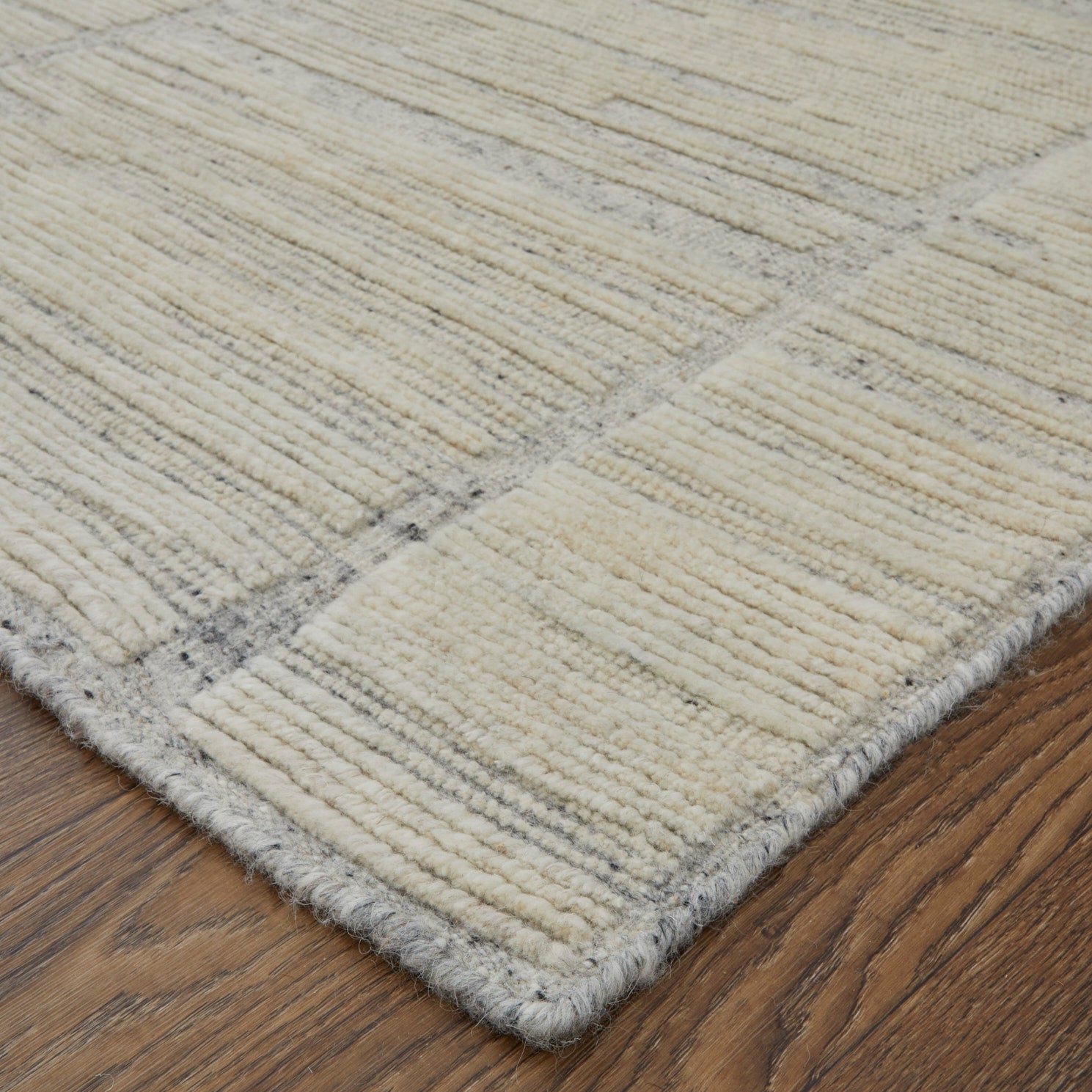 Bluff Ivory T6041