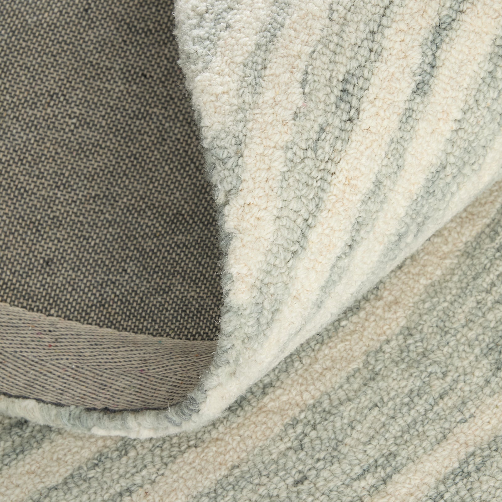 Wallace Gray/Ivory 8A41F