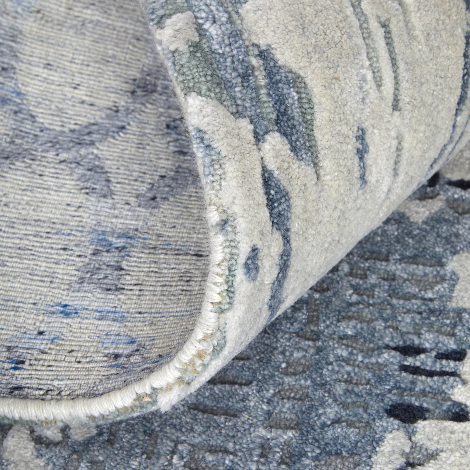 Zarah Blue/Ivory 8917F