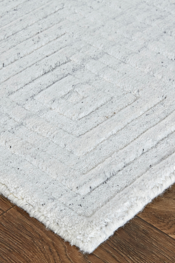 Detroit White / Silver 8670F