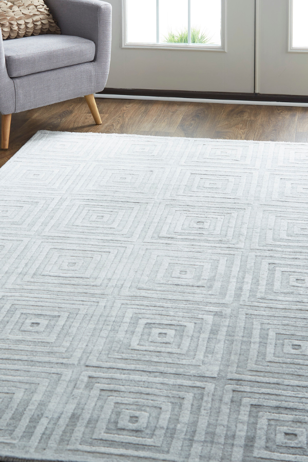 Detroit White / Silver 8670F