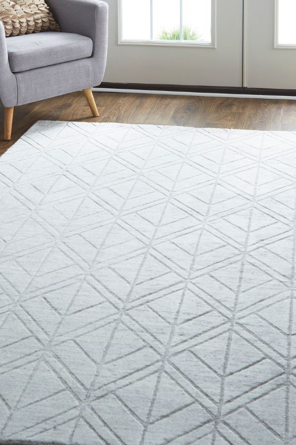 Detroit White / Silver 8847F