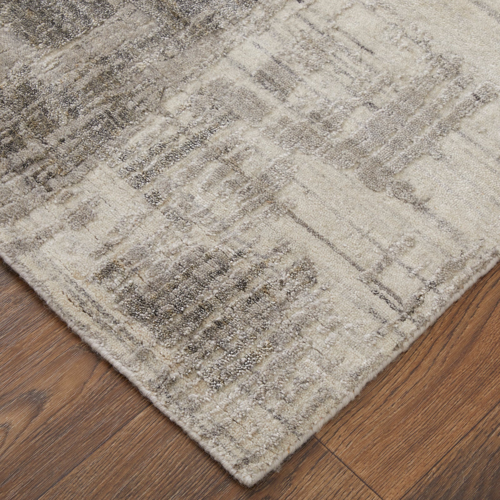Eastfield Gray/Ivory 69AKF