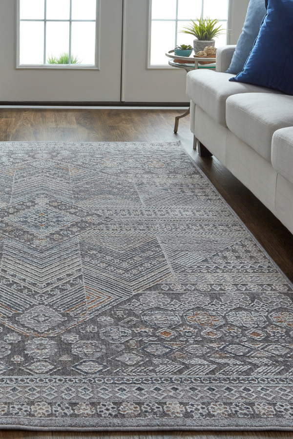 Sebastian Ivory / Charcoal 39GDF