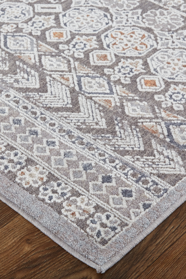 Sebastian Ivory / Charcoal 39GDF