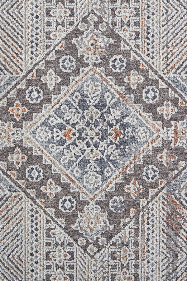 Sebastian Ivory / Charcoal 39GDF