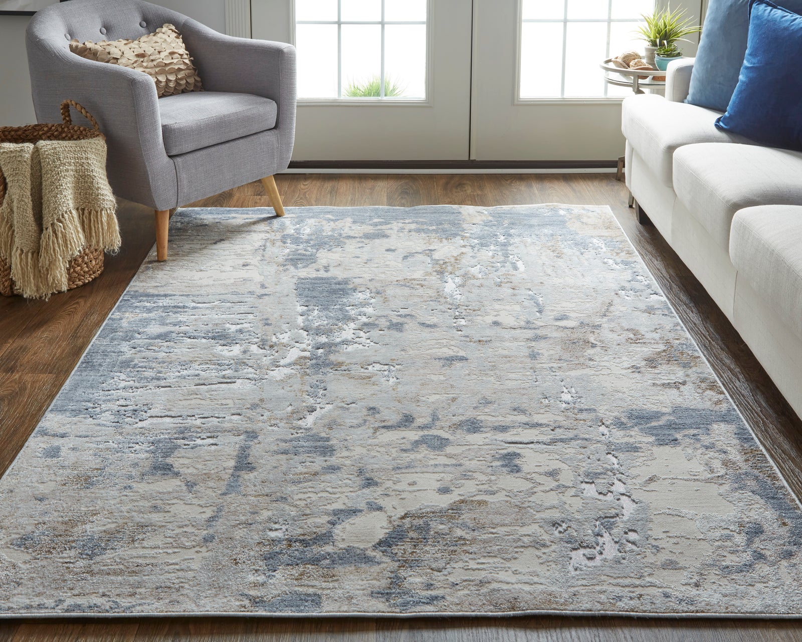 Laina Ivory/Gray/Blue 39GHF