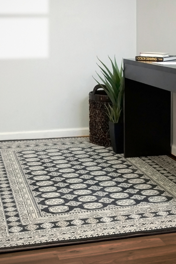 Ancient Garden 57102-3636 Charcoal/Silver