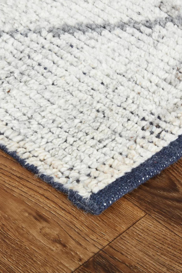 Craigievar Gray / Charcoal 6925F