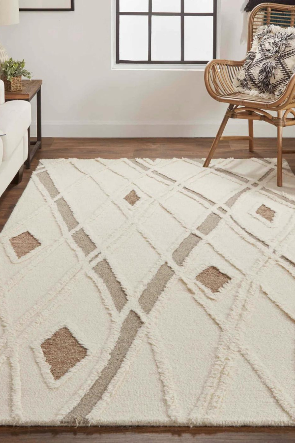 Danica Ivory / Brown 8008F