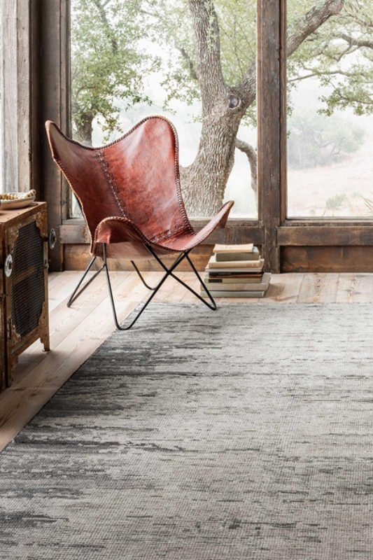 Amara Amm-02 Silver/ Dark Grey Lifestyle