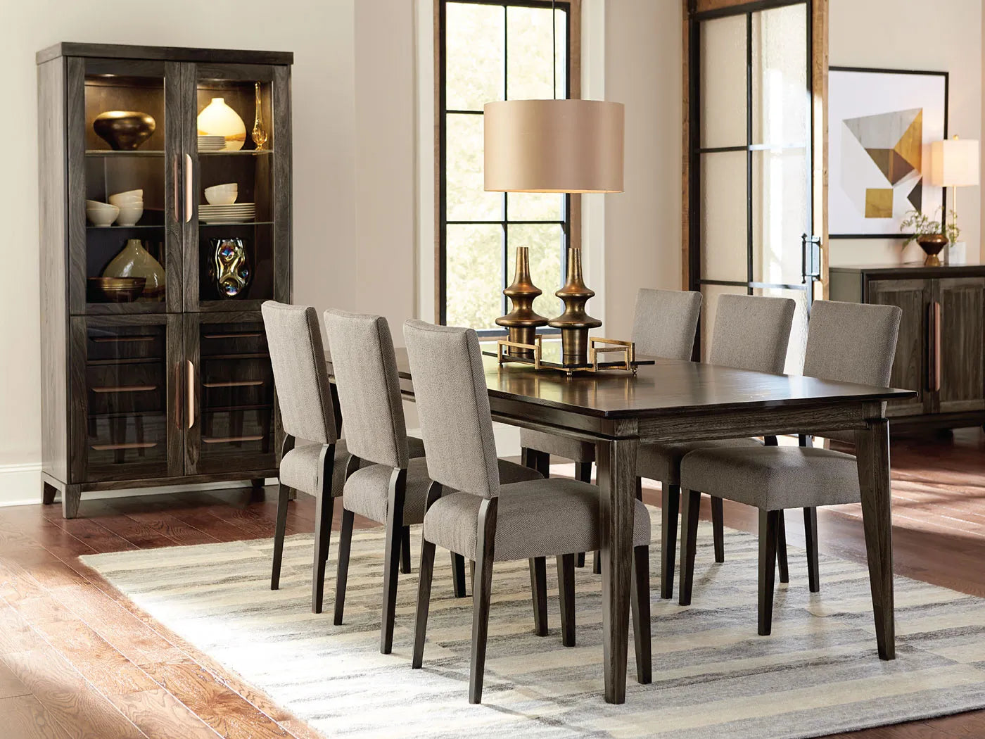 Elara Table