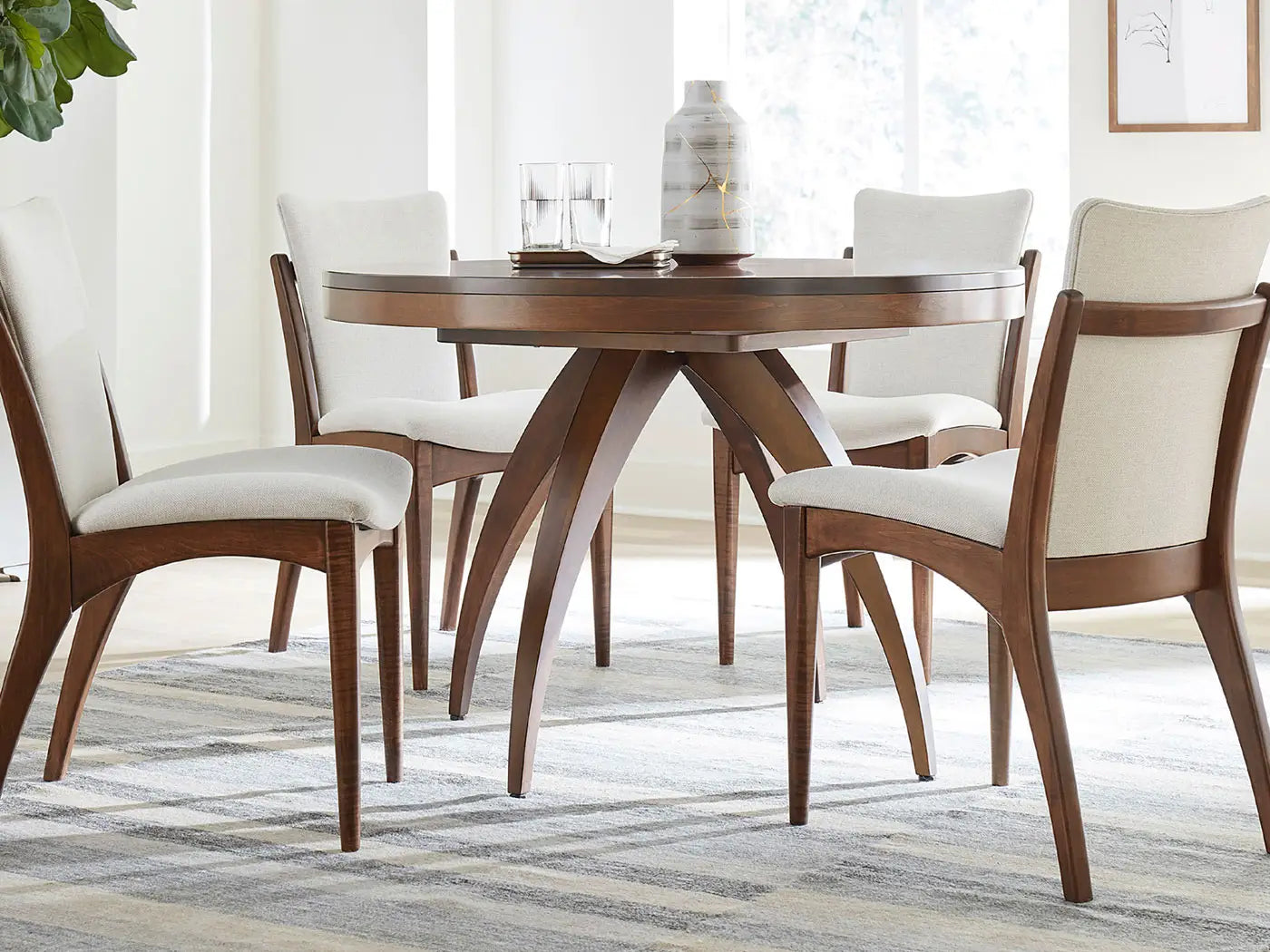 Madrid Single Pedestal Table