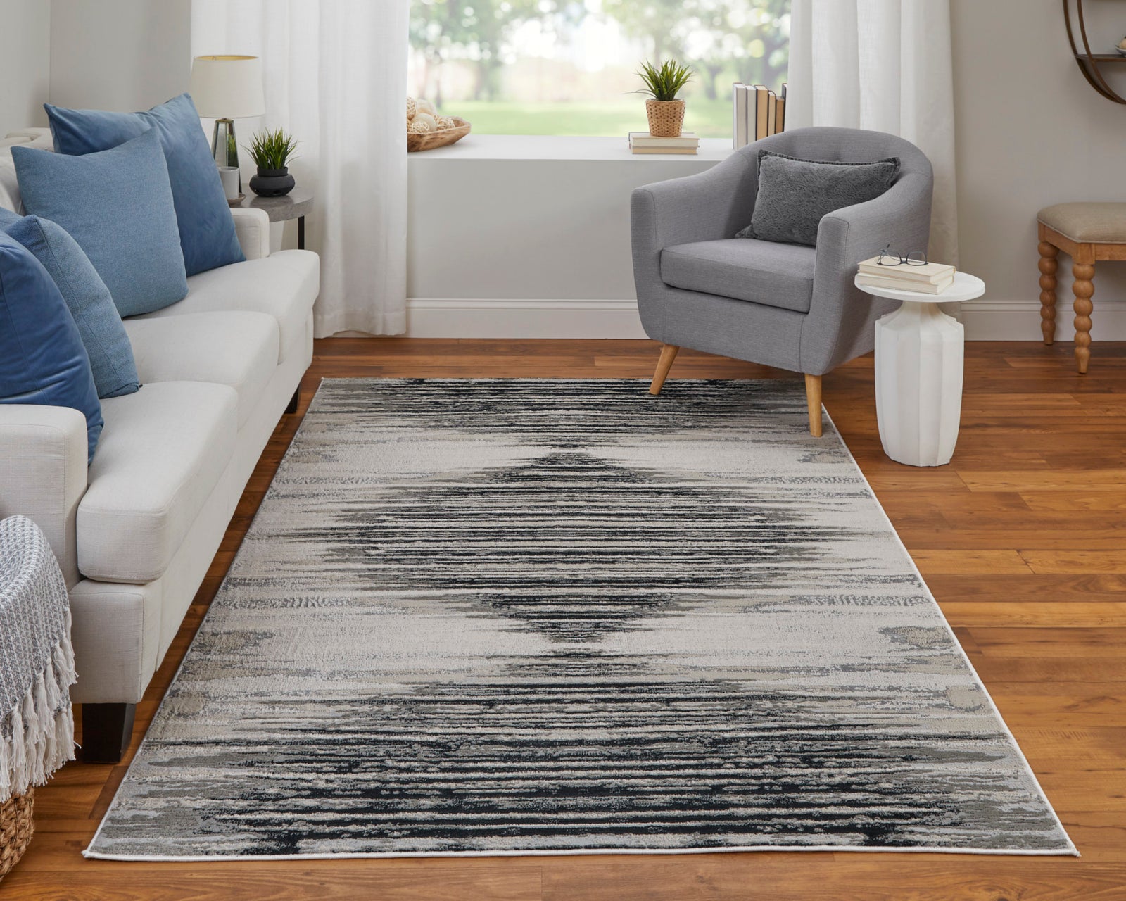 Micah Black/Silver/Taupe 39LRF