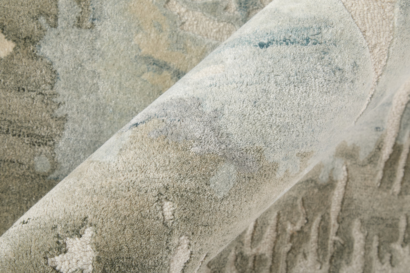 Kendall Ivory/Blue/Gray 8A62F