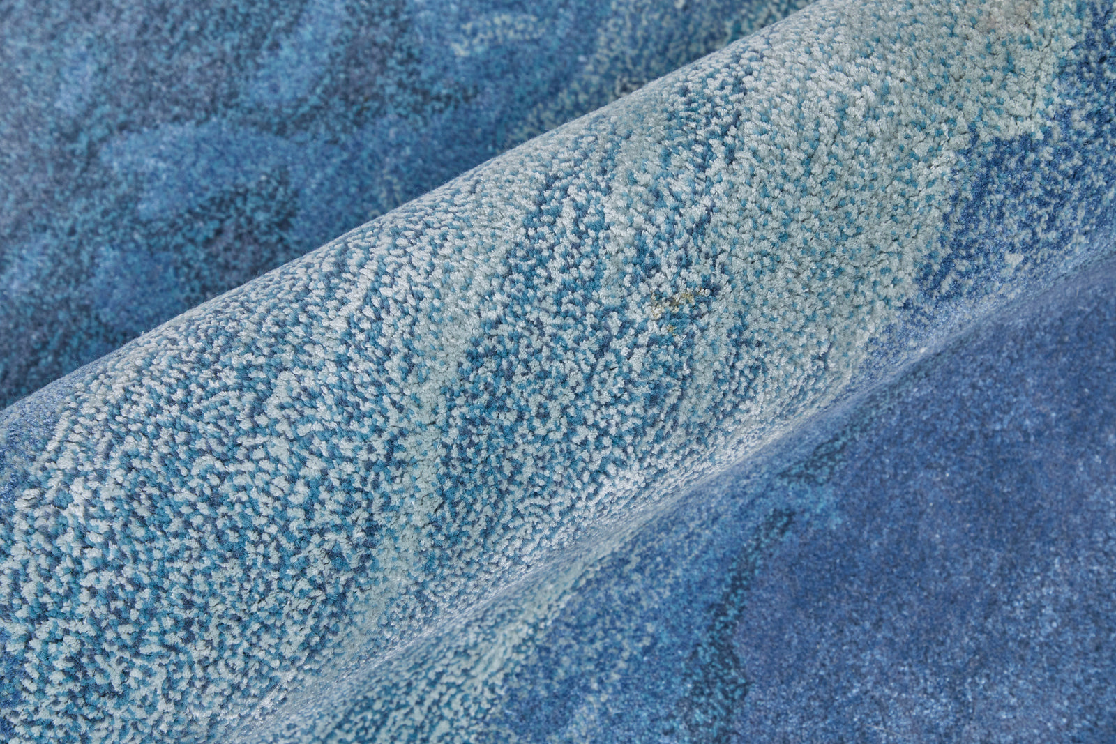 Anya Blue/Ivory 8921F