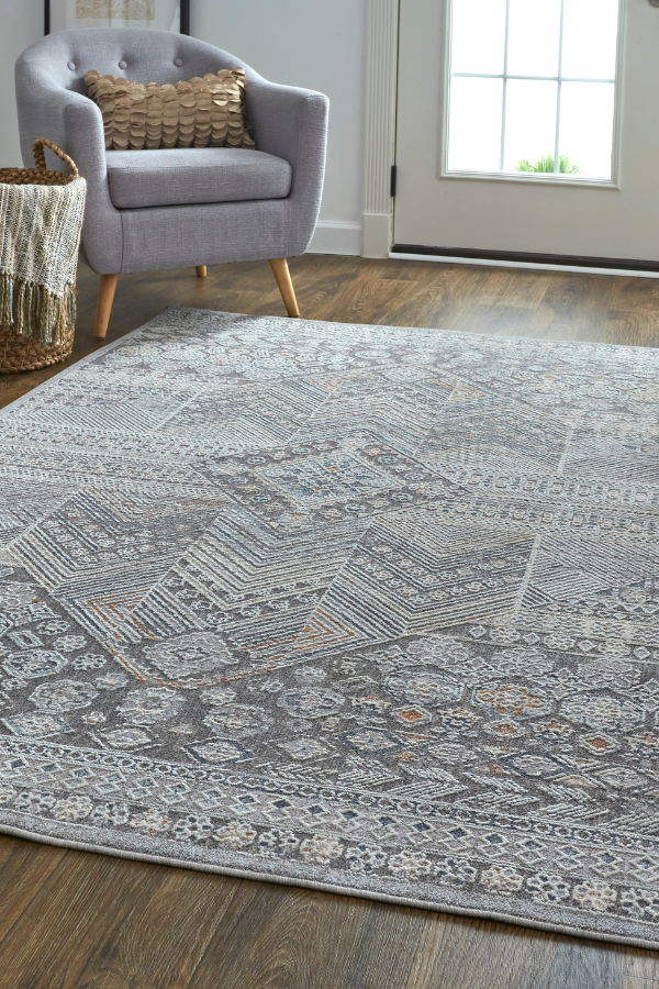 Sebastian Ivory / Charcoal 39GDF