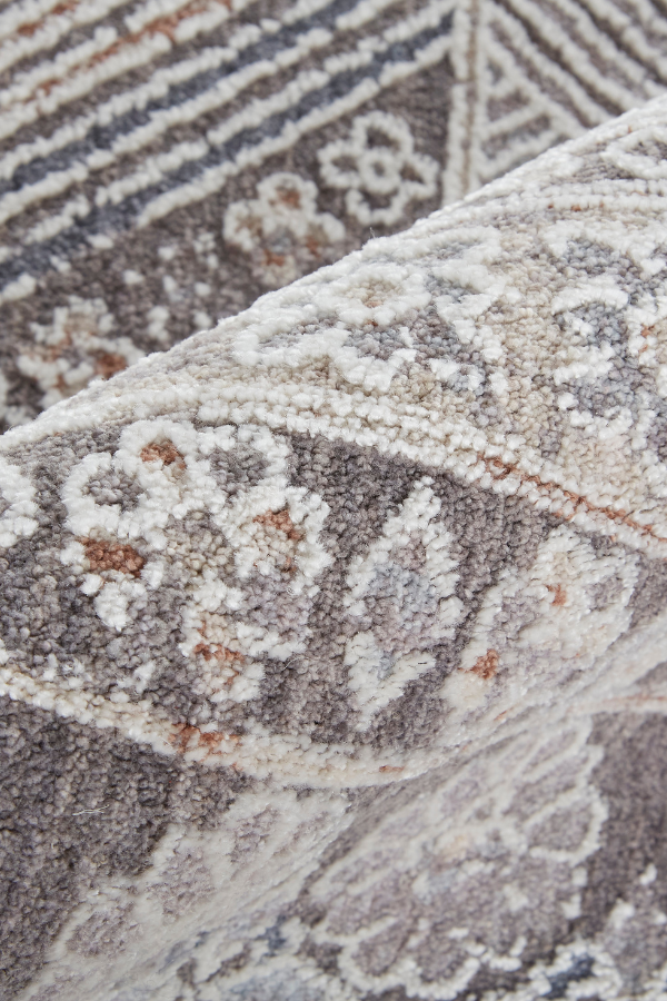 Sebastian Ivory / Charcoal 39GDF