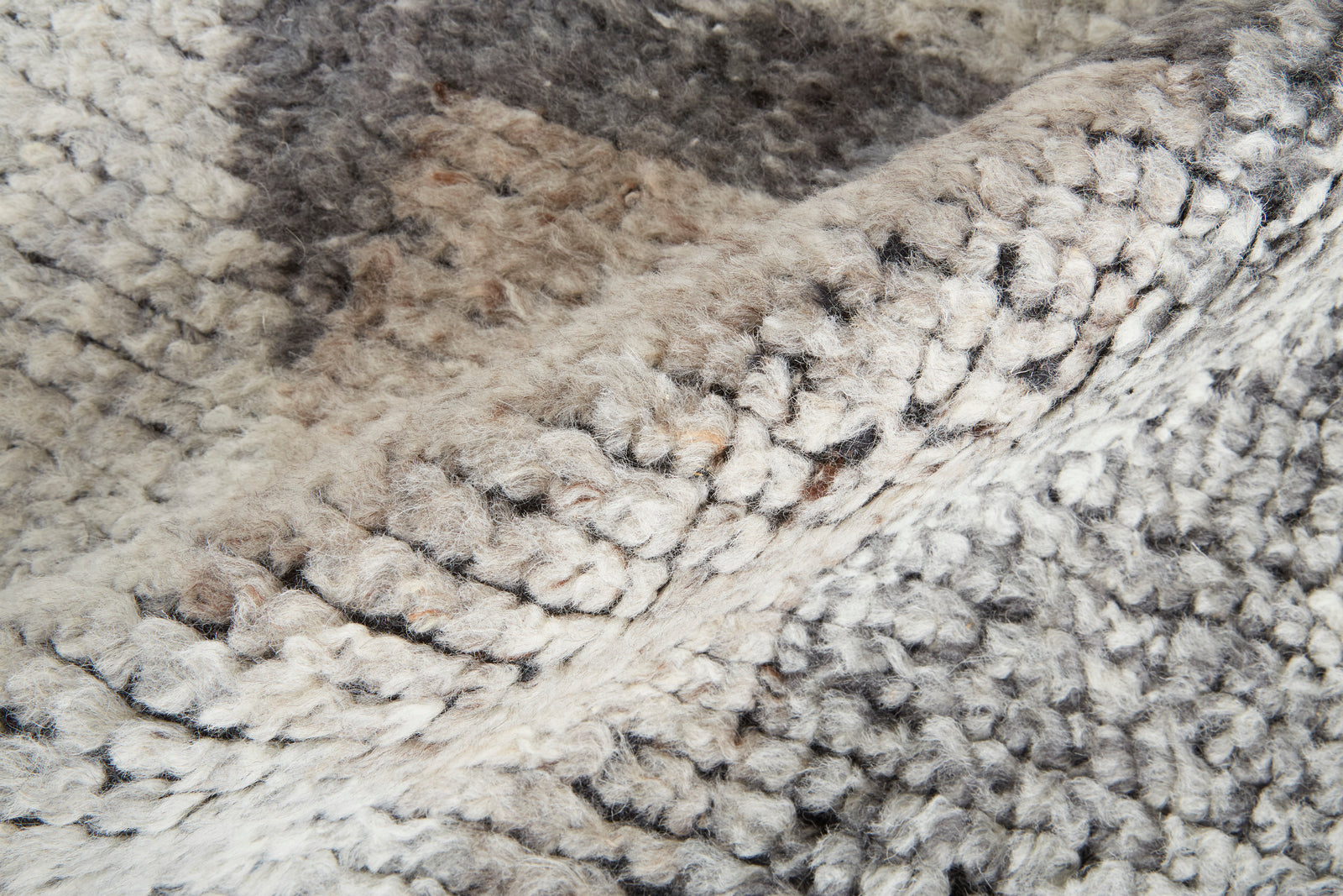 Alford Ivory/Gray/Taupe 6910F