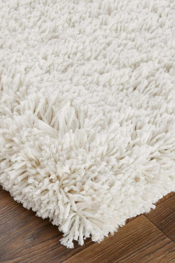 Sleigh Shag Ivory 8830F