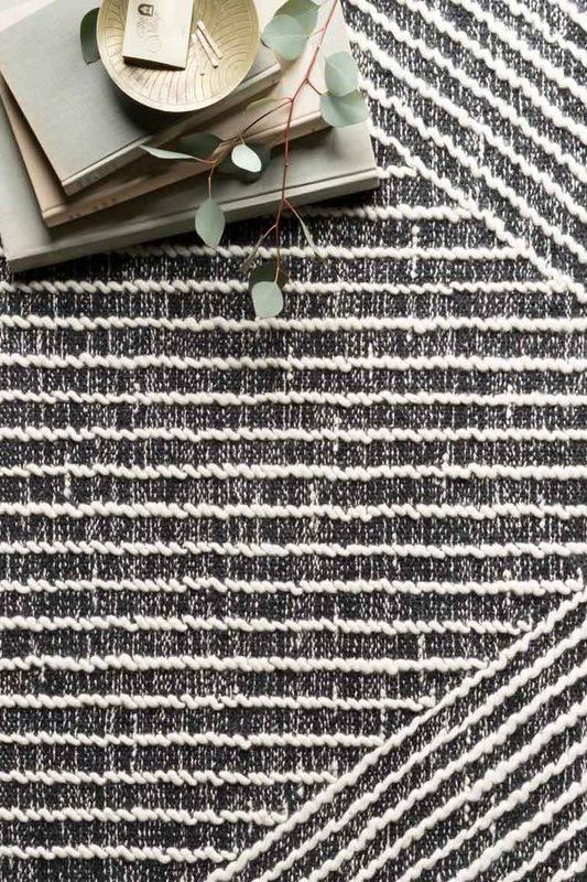 Newton Net-01 Charcoal/Ivory Style