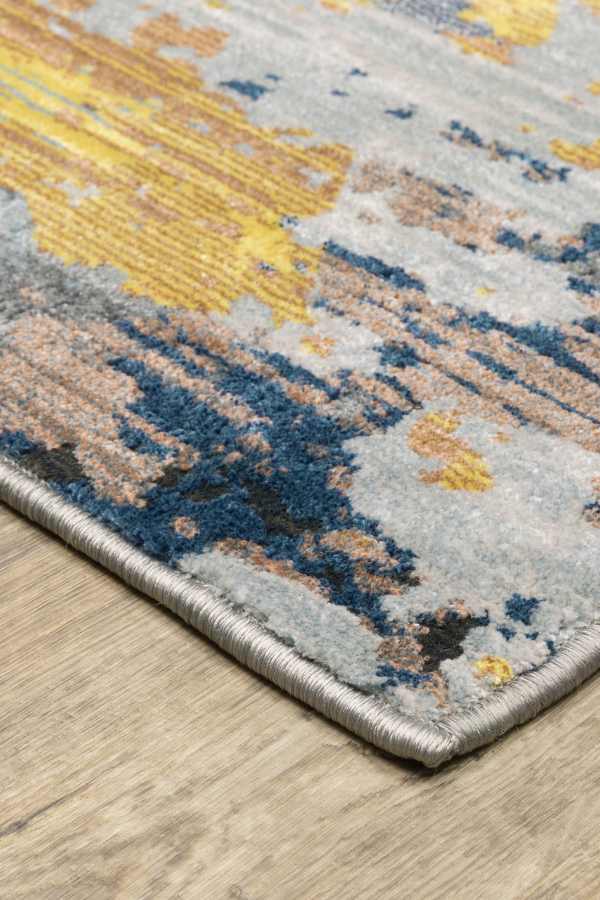 Caravan 530V8 Corner