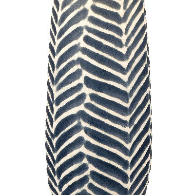 Bynum Table Lamp Close Up of the bottom